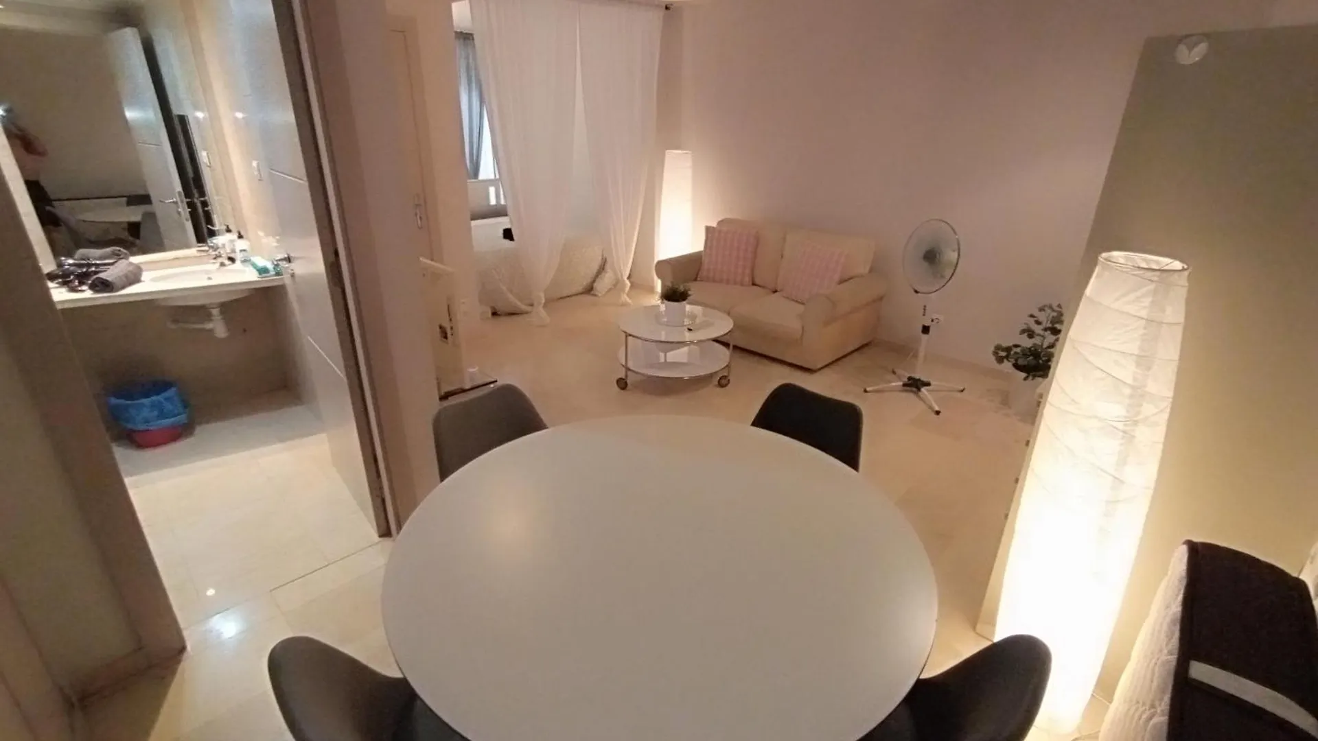Apartment-Loft Sagrada Famila L5 Metro Exit Barcellona 0*,
