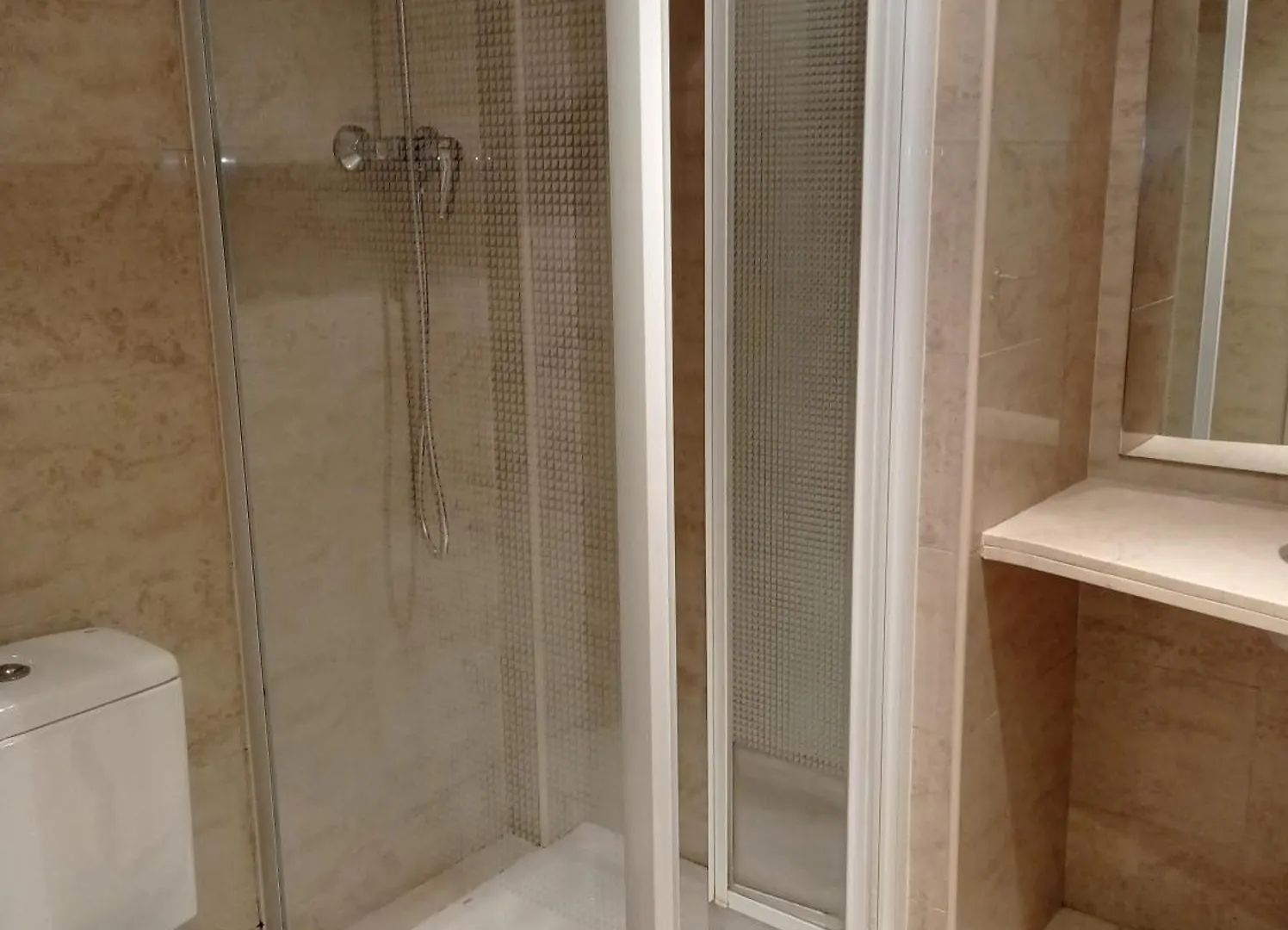Apartment-Loft Sagrada Famila L5 Metro Exit Barcellona